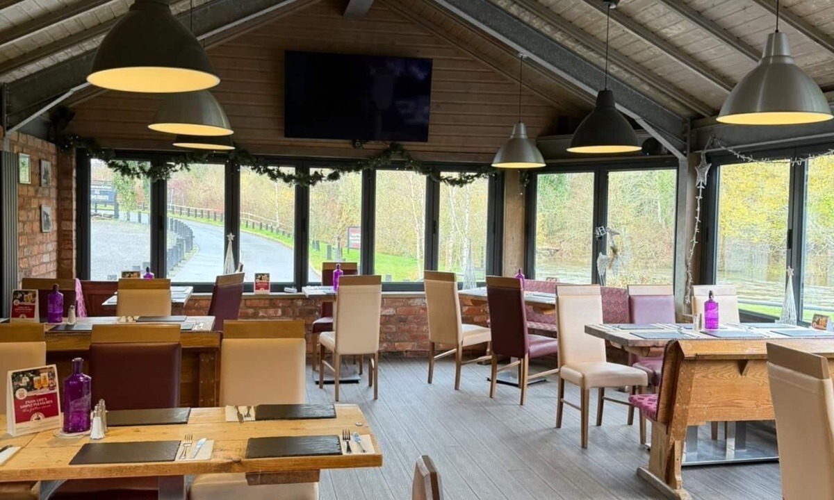 Jackfield Hotel | Half Moon Jackfield