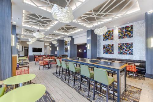 Hampton Inn Suites | Umstead