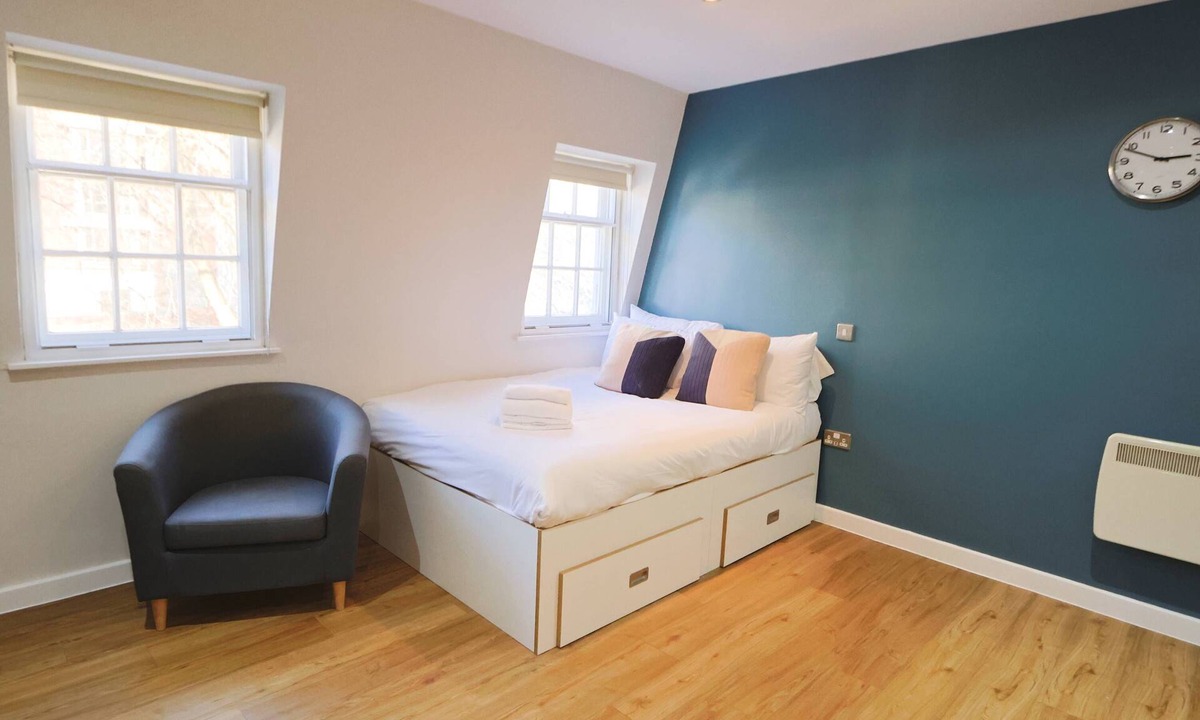 Bristol Floating Harbour Apartment | Harford House Studios 19 - Hopewell