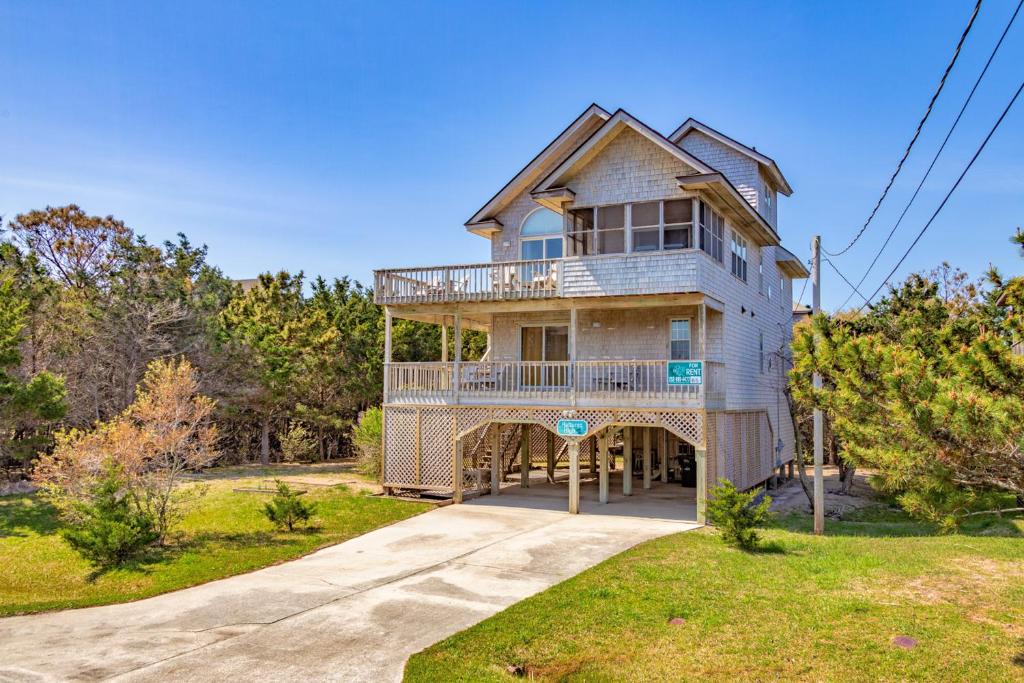 Frisco House | Hatteras High 65