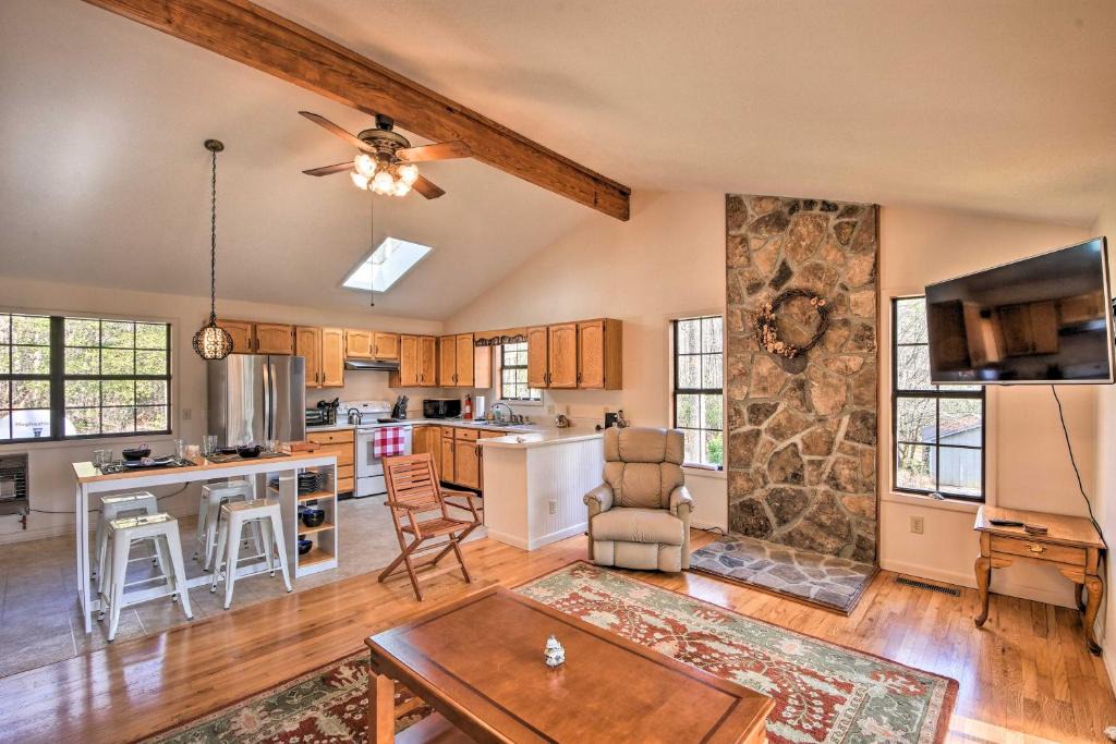Hayesville House | Hayesville Haven Nature Lovers and Motorcycles!