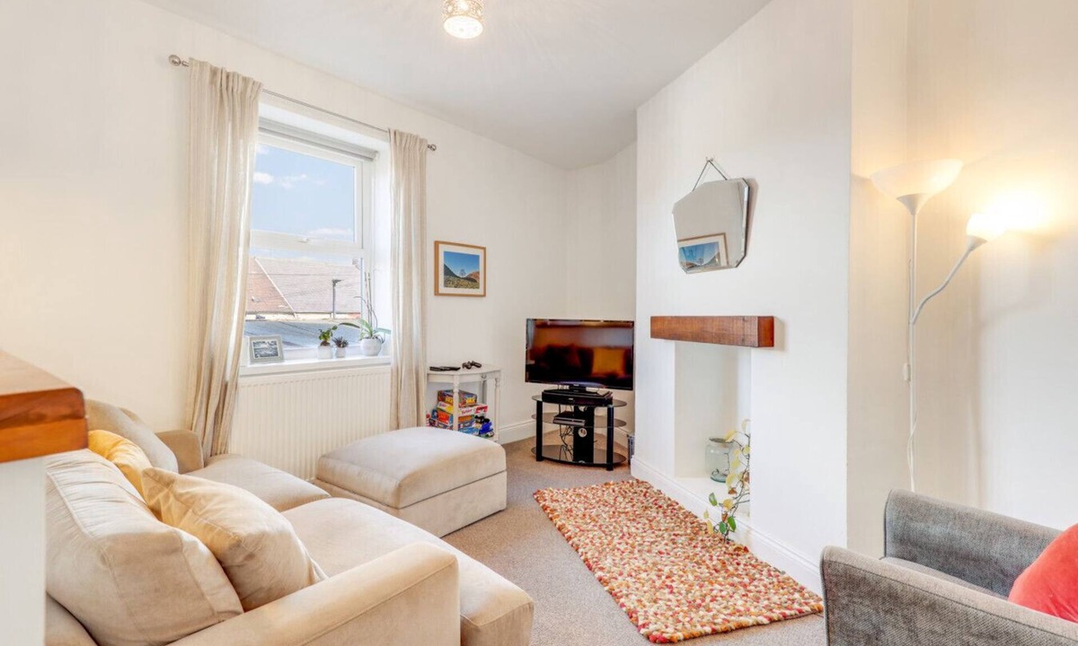Whitley Bay Apartment | Helens Place - North East Escapes