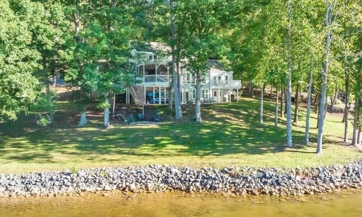 Westlake Corner House | Heron House