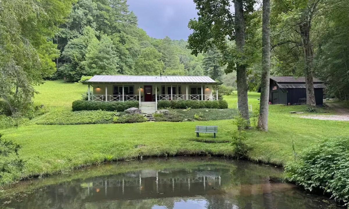 Franklin House | Hidden Meadow Mountain Cottage w/Farm Animals