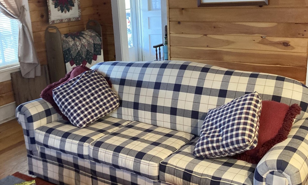 Franklin County House | HIDDEN TREASURE. 30 miles East of Raleigh. Great for Travel Nurses!