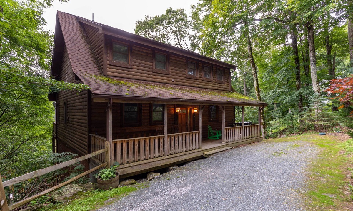 Seven Devils Cabin | Hideaway Mountain - On Seven Devils, Grandfather Mountain Views