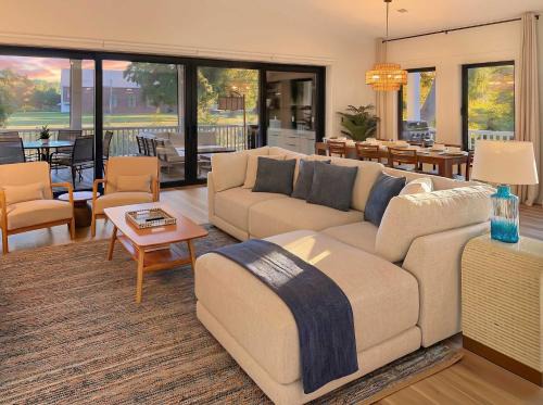 Charleston House | High-End New Build near Folly Beach and Downtown