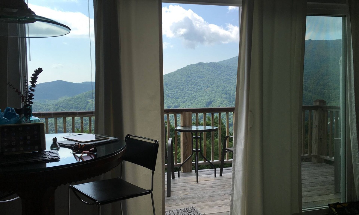 Seven Devils Condo | HIGH MOUNTAIN CONDO-PANORAMIC VIEWS!
