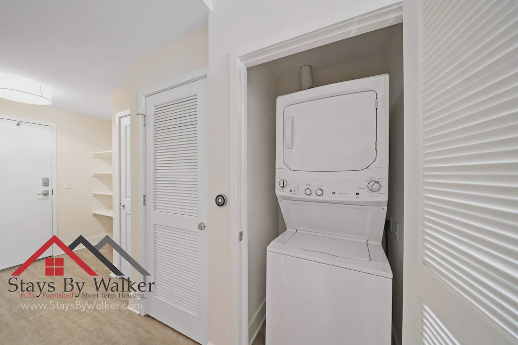 Charlotte Center City Condo | High Rise Lux Condo + King Bed + 22nd Floor Great Views!