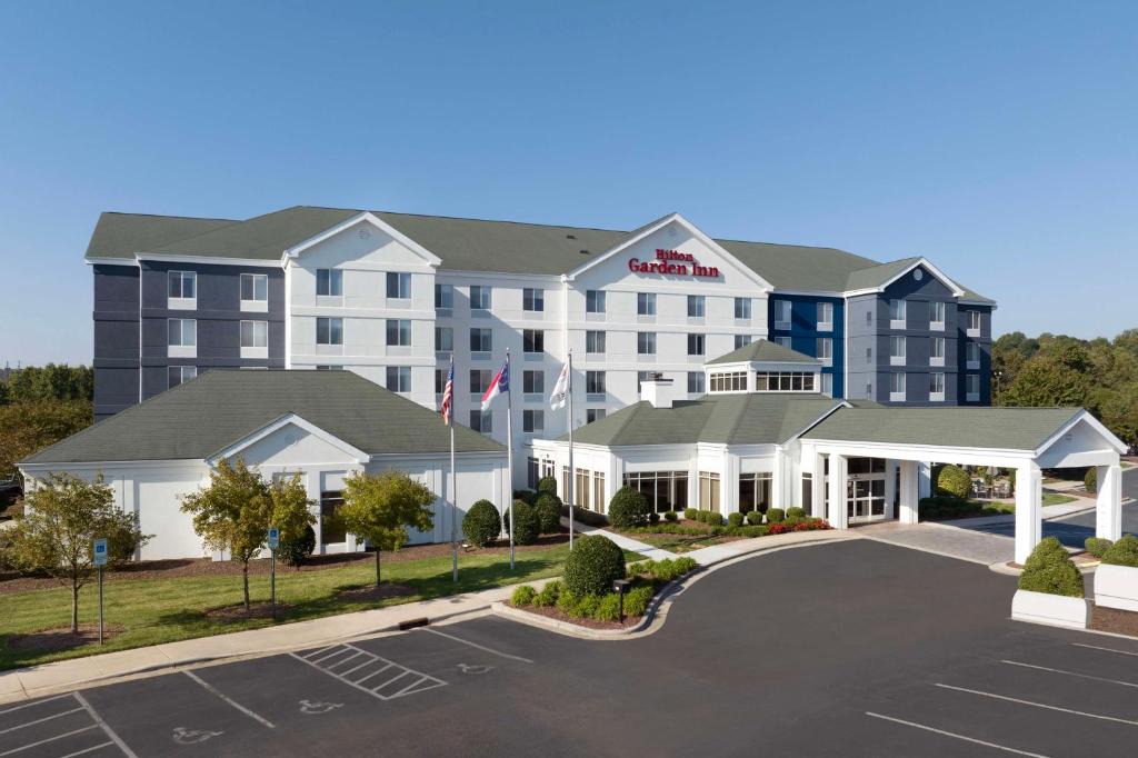 Greensboro Hotel | Hilton Garden Inn Greensboro
