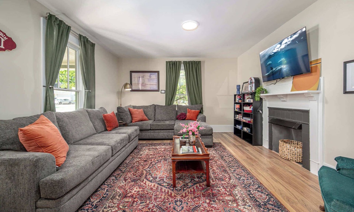 Northside House | Historic Chapel Hill Home near Downtown Culture