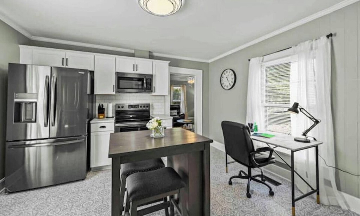 Lexington House | Historic Mill Cottage