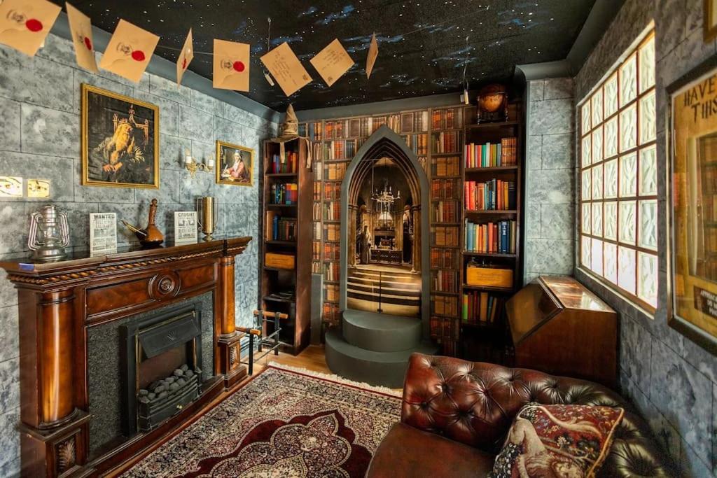 Watford House | Hogwarts Hideaway Themed Property