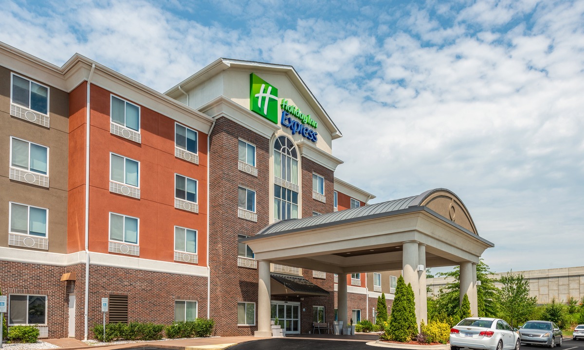 Statesville Hotel | Holiday Inn Express Hotel and Suites Statesville, an Ihg Hotel