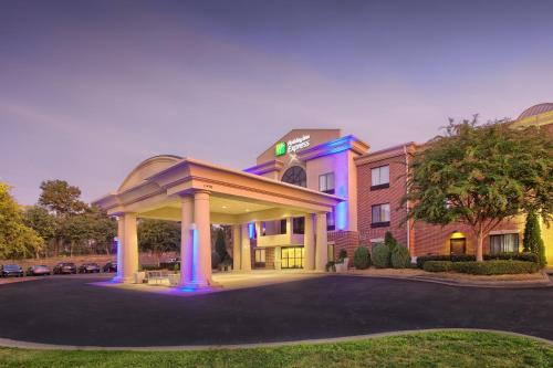 Holiday Inn Express Hotel North Wake Forest Ihg | North Raleigh