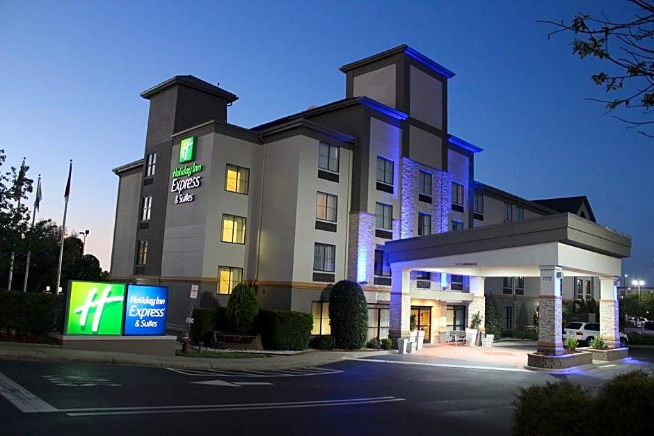 Concord Hotel | Holiday Inn Express Hotel & Suites Charlotte-Concord-I-85, an IHG Hotel