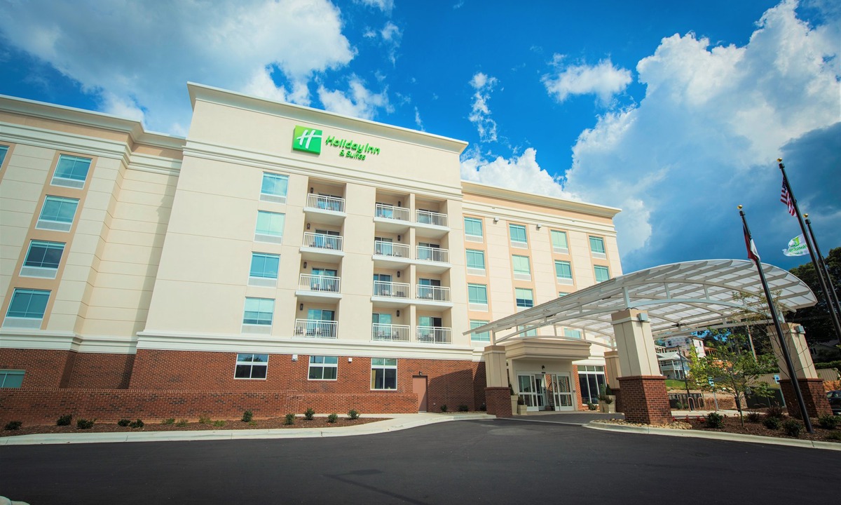 Skyland Hotel | Holiday Inn Hotel and Suites Arden - Asheville Airport, an Ihg Hotel
