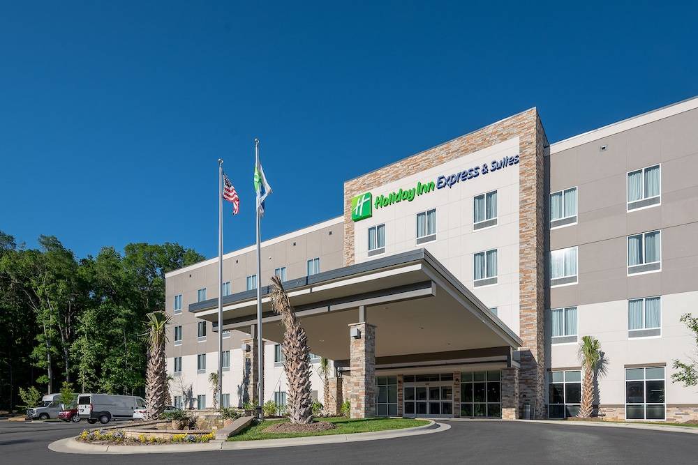 Toddville Road Hotel | Holiday Inn Express & Suites Charlotte Airport, an IHG Hotel
