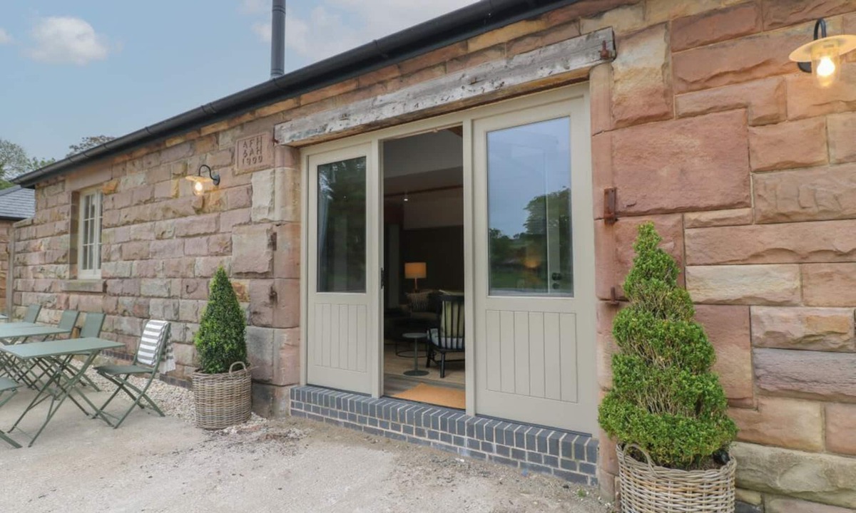 Crich House | Holly Cottage - Fold Yards, Alderwasley