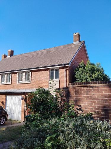 Basingstoke House | Home stay