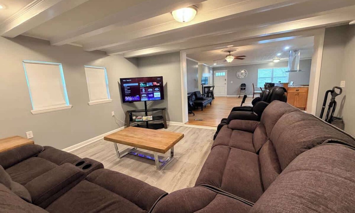 Augusta House | Home, Sweet Getaway