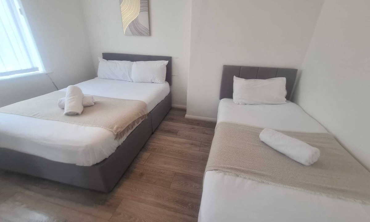 Cramlington Apartment | Homely 2 Bedroom Dudley