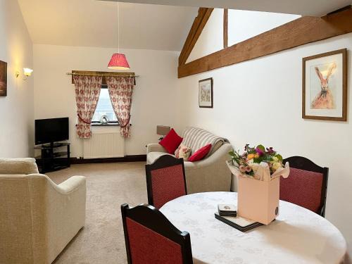 Litton House | Honey Pot