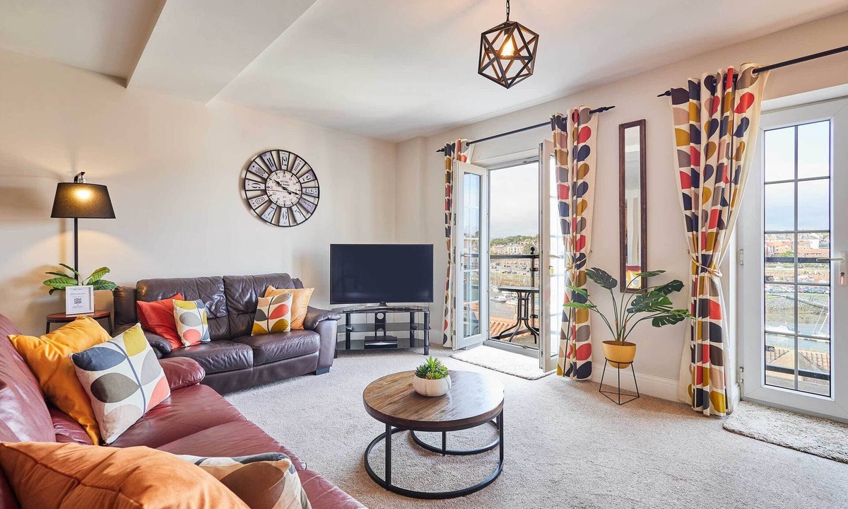Whitby House | Host & Stay | Harbour View House