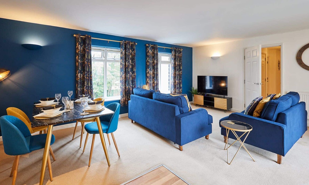 Oadby Apartment | Host & Stay | No.32 S