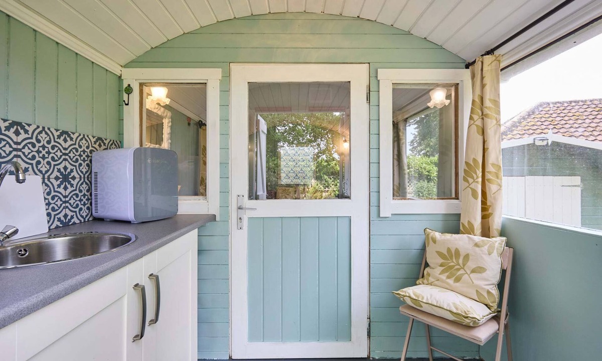 Melton Constable House | Host Stay Shepherd s Hut