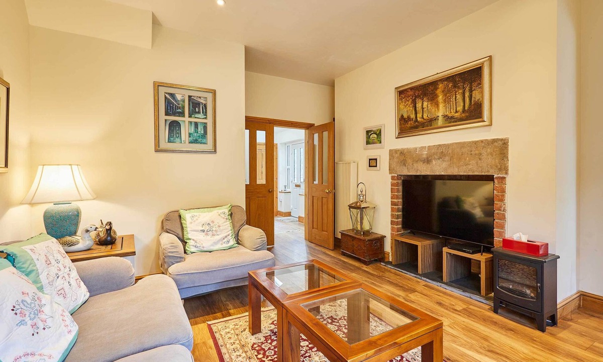 Rowlands Gill House | Host & Stay | The Station Cottage