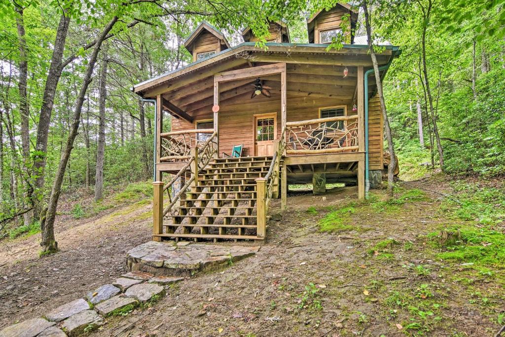 Asheville House | Hot Tub and Furnished Porch Balsam Grove Cabin