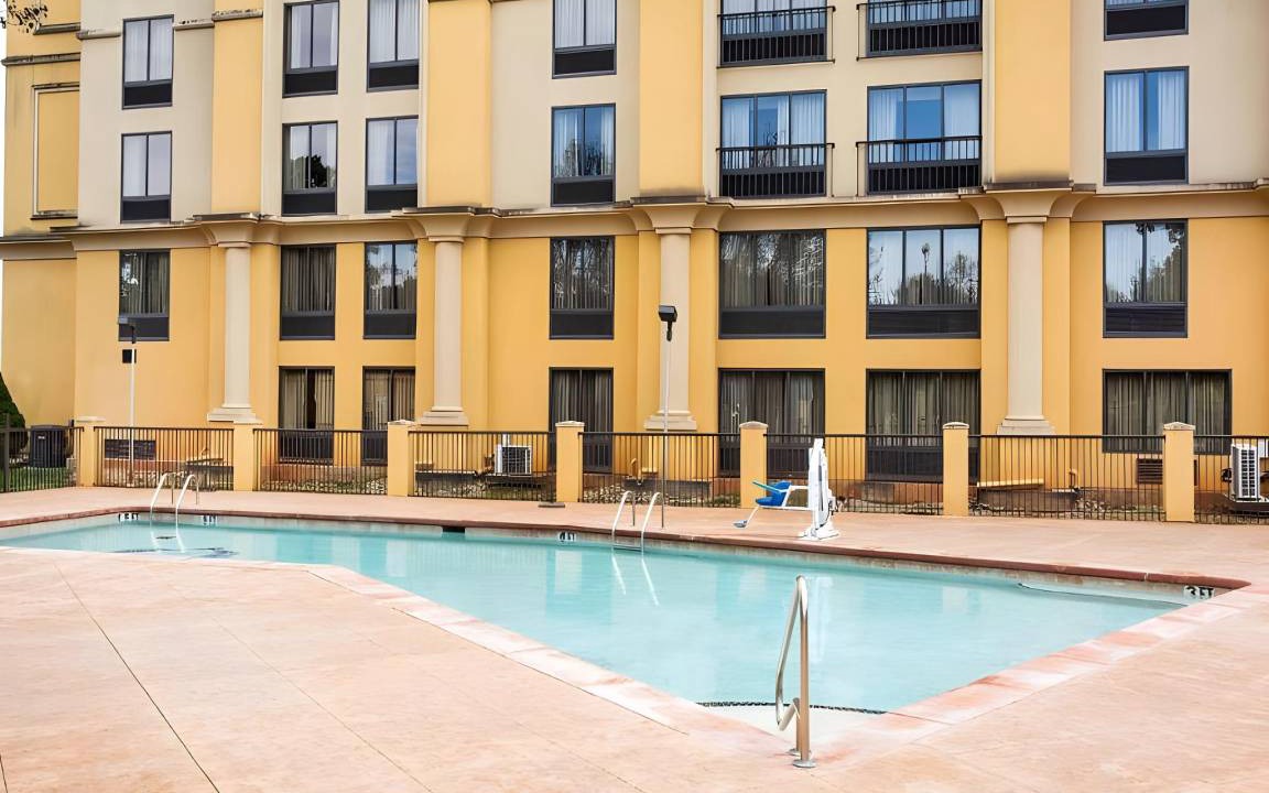 Conover Hotel | Hotel ∙ 10 guests