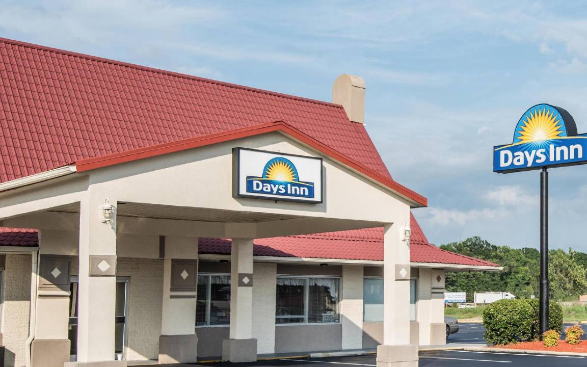 Lumberton Hotel | Hotel ∙ 127 guests