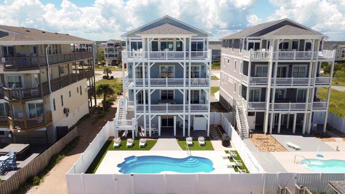 North Topsail Beach House | House ∙ 10 bedrooms ∙ 32 guests