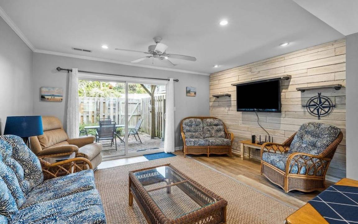 Pine Knoll Shores House | House ∙ 2 bedrooms ∙ 6 guests