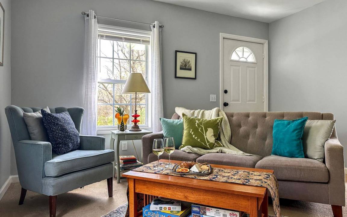 Hillsborough House | House ∙ 2 bedrooms ∙ 3 guests