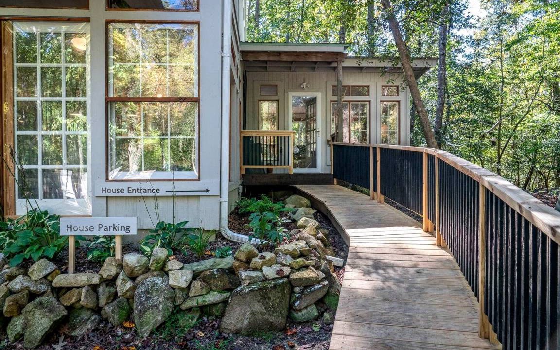 Pittsboro House | House ∙ 2 bedrooms ∙ 7 guests
