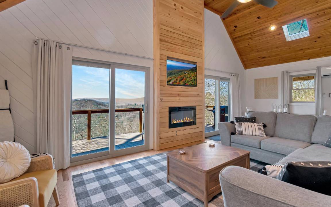 Apple Ridge House | House ∙ 3 bedrooms ∙ 6 guests