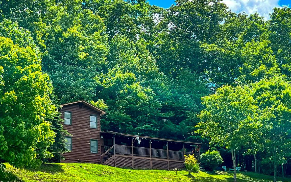 Todd House | House ∙ 3 bedrooms ∙ 6 guests