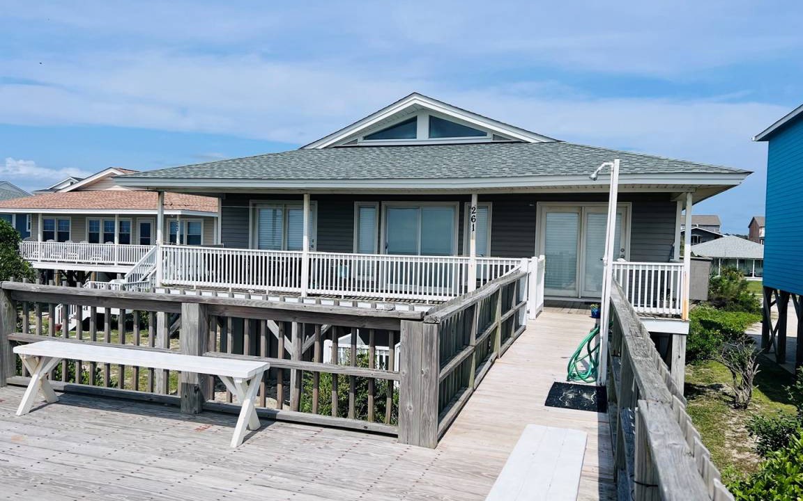 Holden Beach House | House ∙ 4 bedrooms ∙ 12 guests