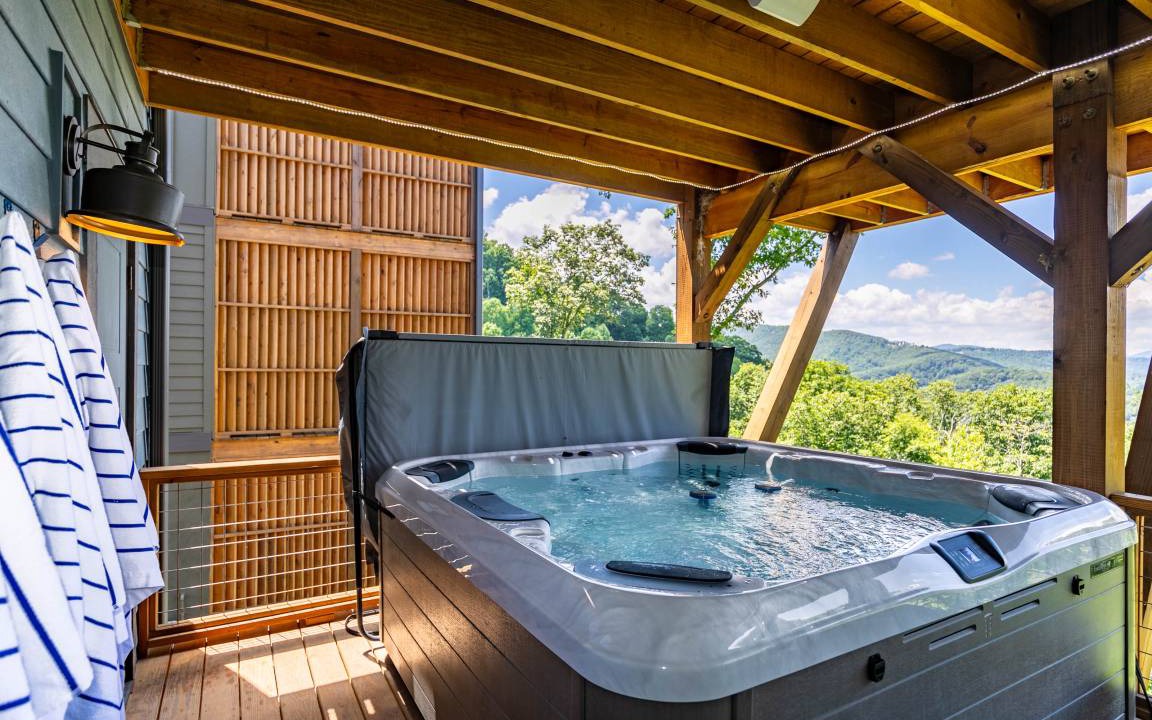 Lenoir House | House ∙ 4 bedrooms ∙ 12 guests