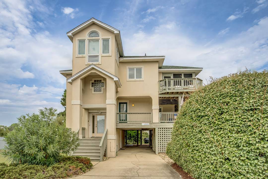Monteray Shores House | House ∙ 4 bedrooms ∙ 13 guests