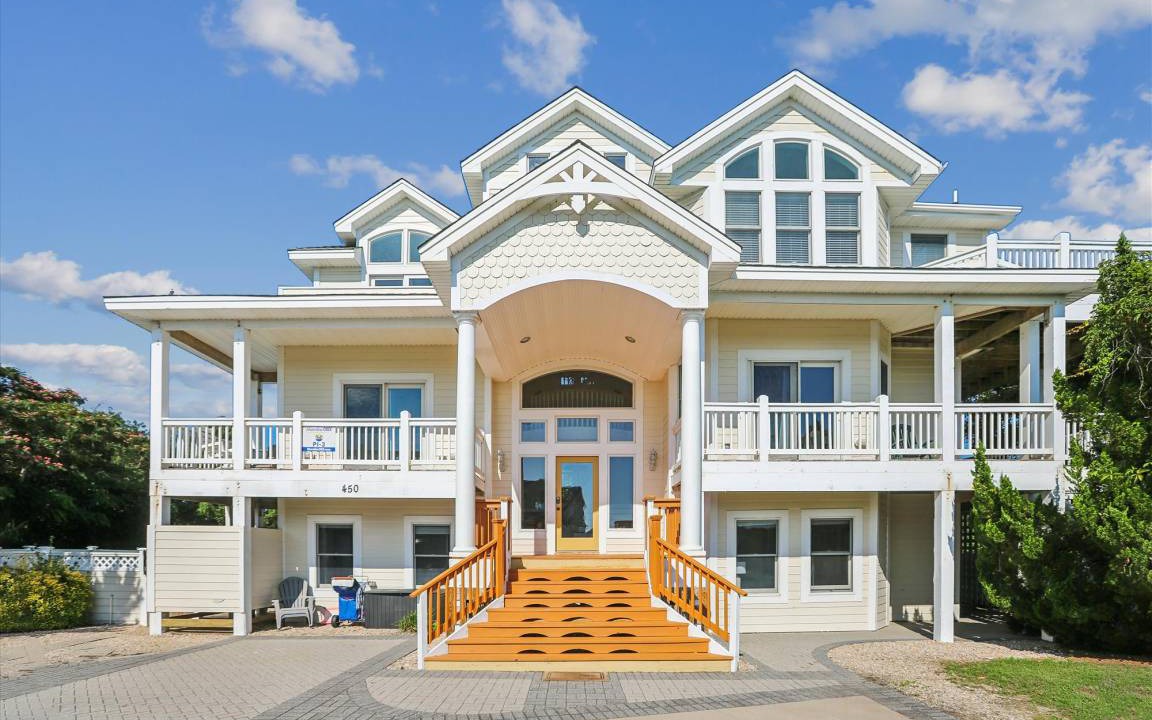 Pine Island House | House ∙ 9 bedrooms ∙ 22 guests