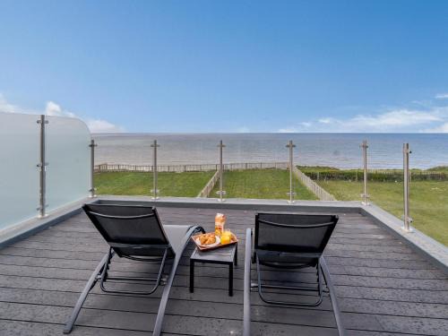 Reighton House | Hunroe Brow