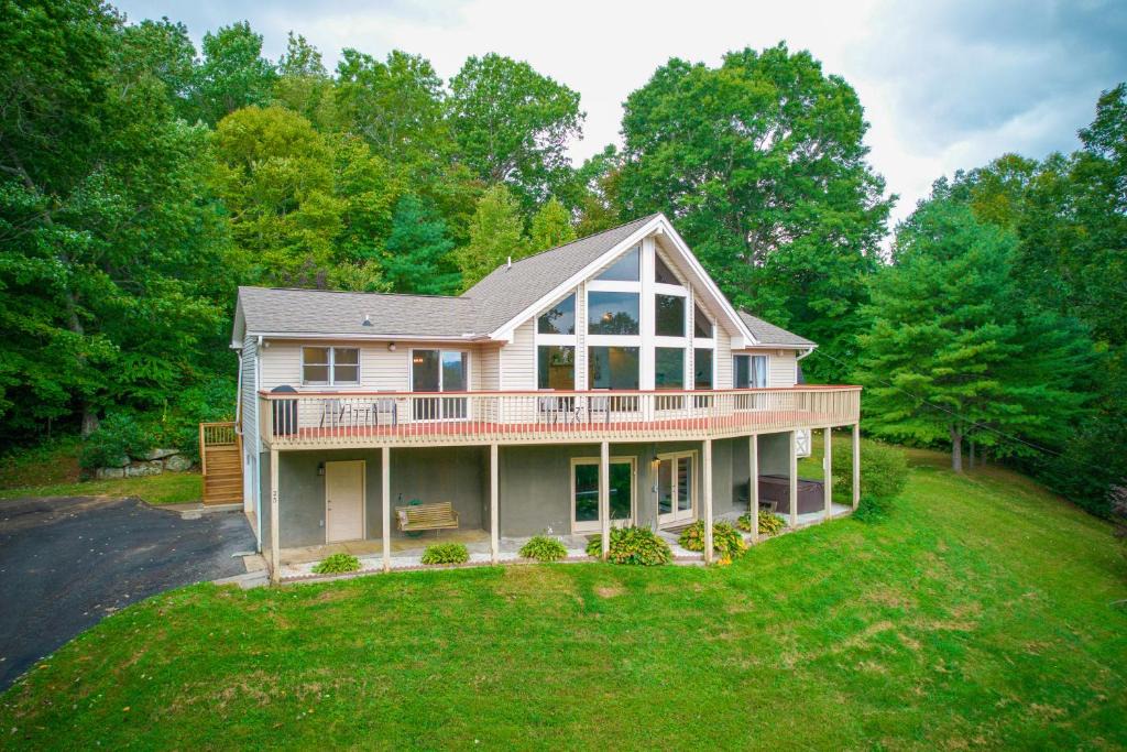 Leicester House | Hyatt Mountain Oasis