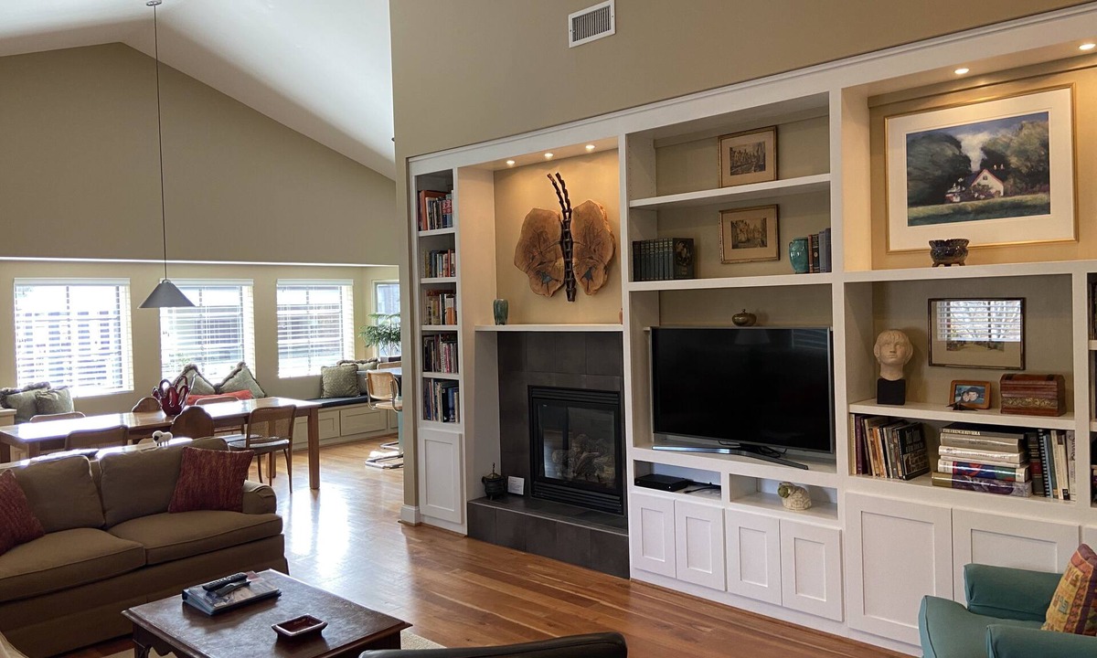 Blowing Rock House | In the heart of the village, private and quiet yet steps from downtown.