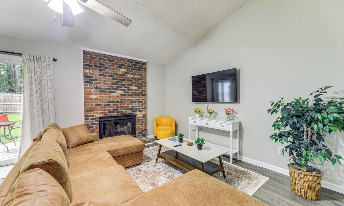 Piney Green House | Jacksonville Home By Camp Lejeune, Beaches & More!