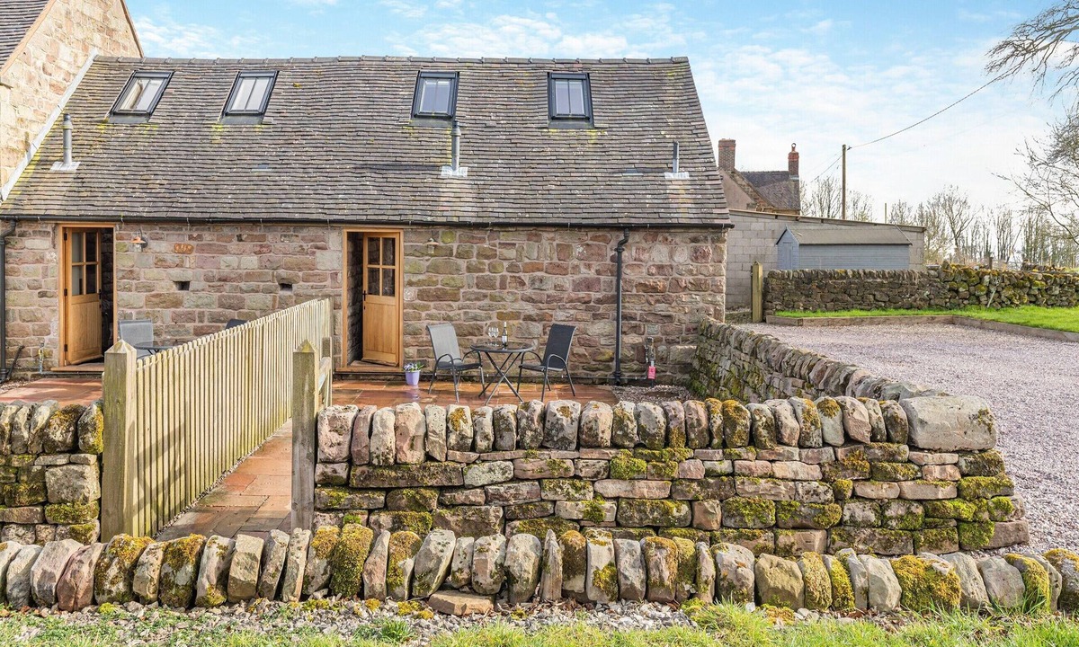 Oakamoor Cottage | Jacob's Barn - UK46733
