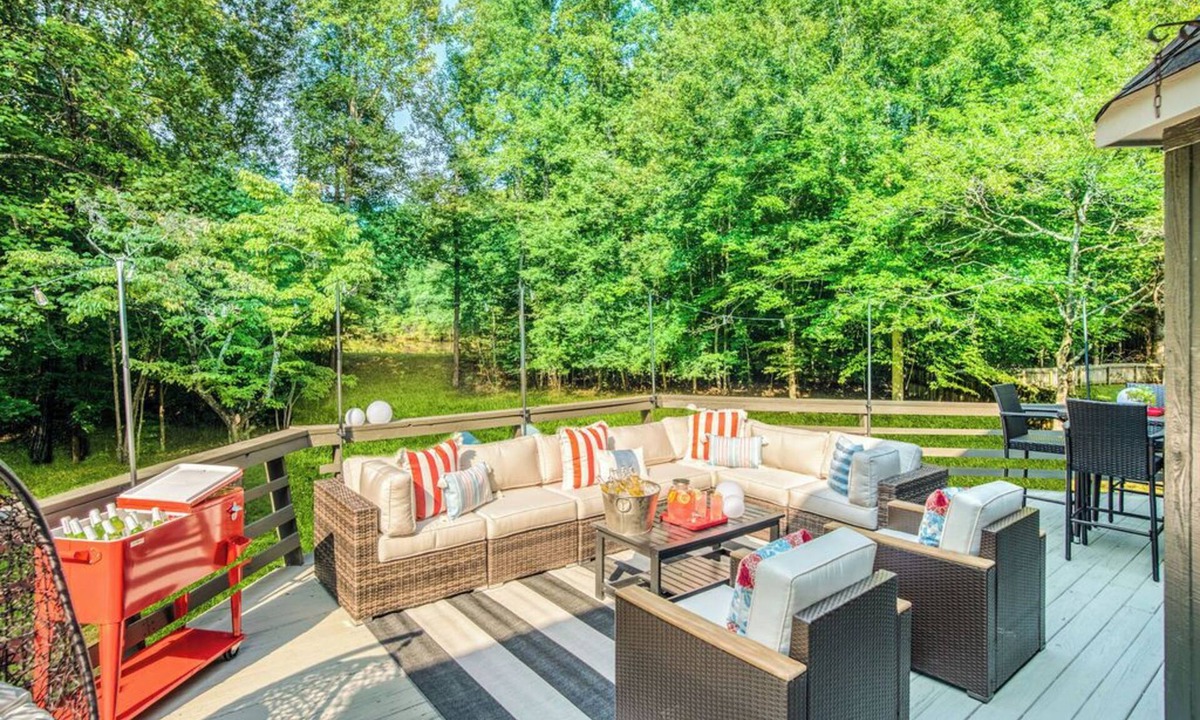 Jamestown House | Jamestown Retreat with Hot Tub & More